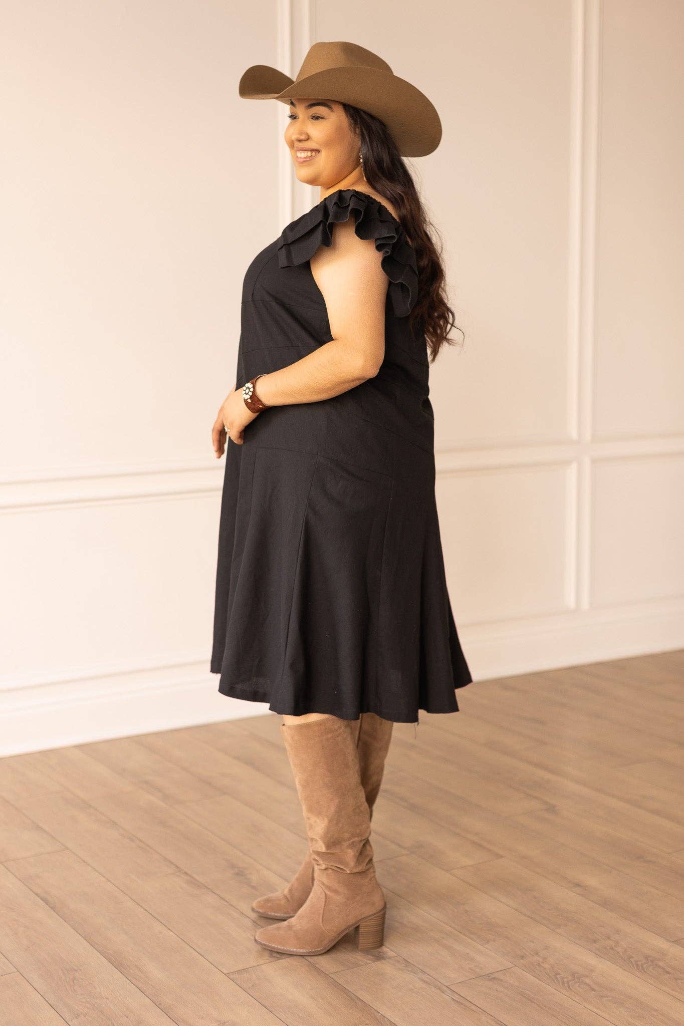 DRE101 Stella Black Linen Dress