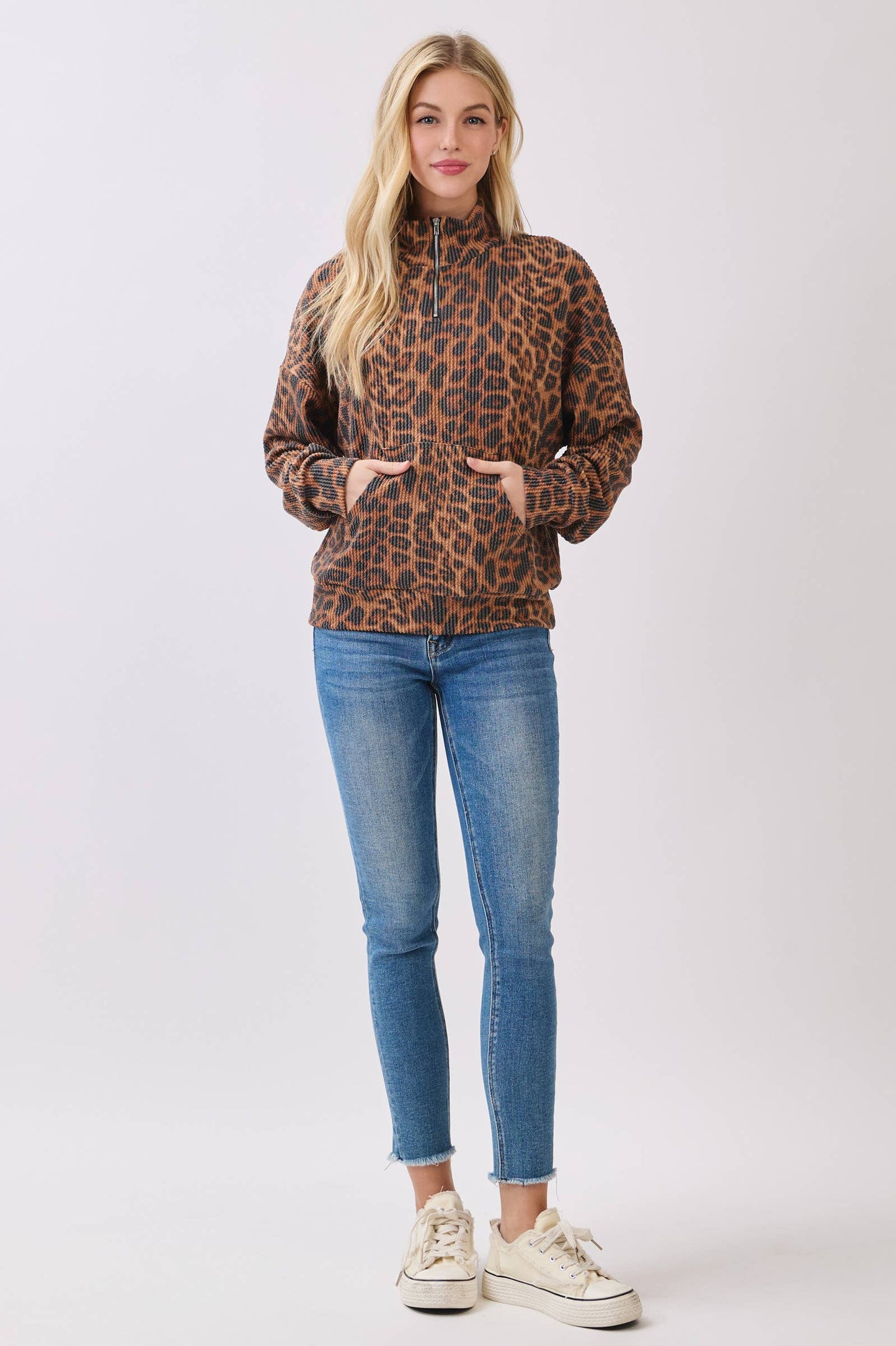 PULL100 - Leopard Ribbed Half-Zip Pullover