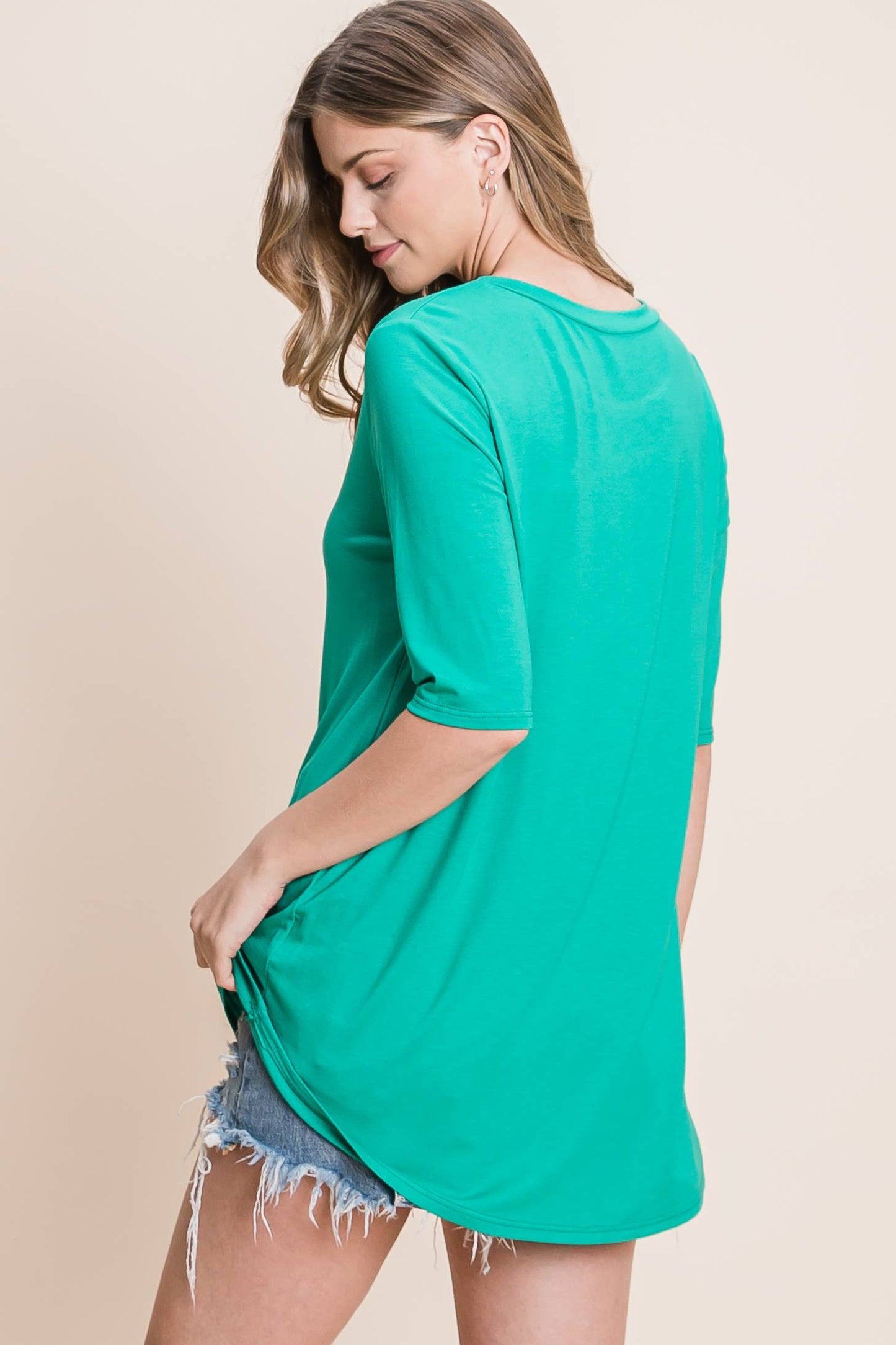 TOP131 - BASIC SOFT TEE - KELLY GREEN
