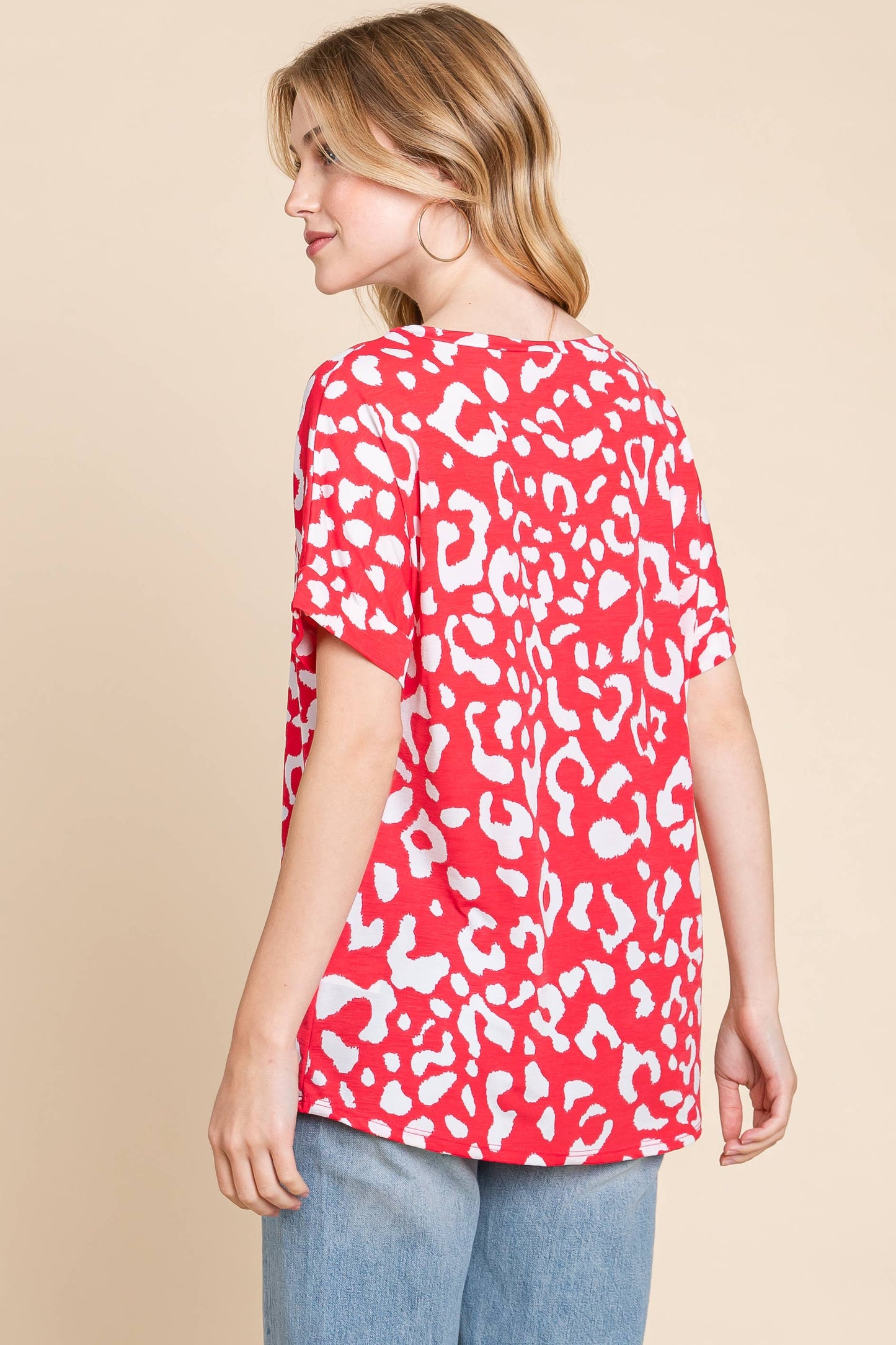 Top166 -Red & White ANIMAL PRINT STRETCHY T-SHIRT