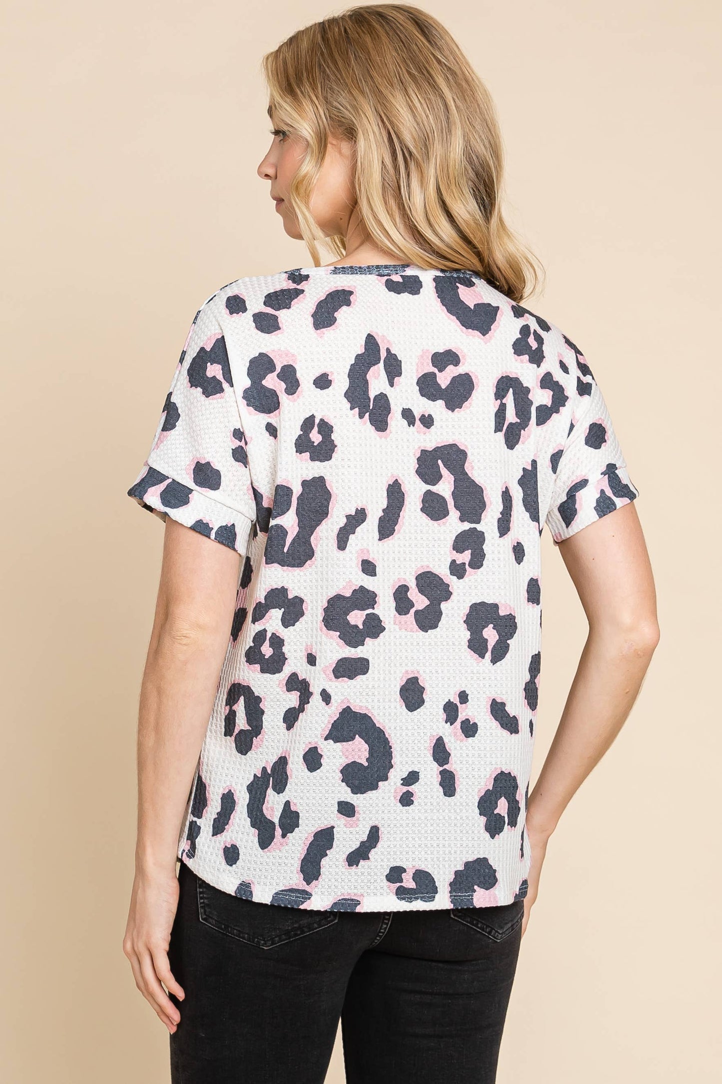TA2135 Relaxed Fit, Worn Cheetah top