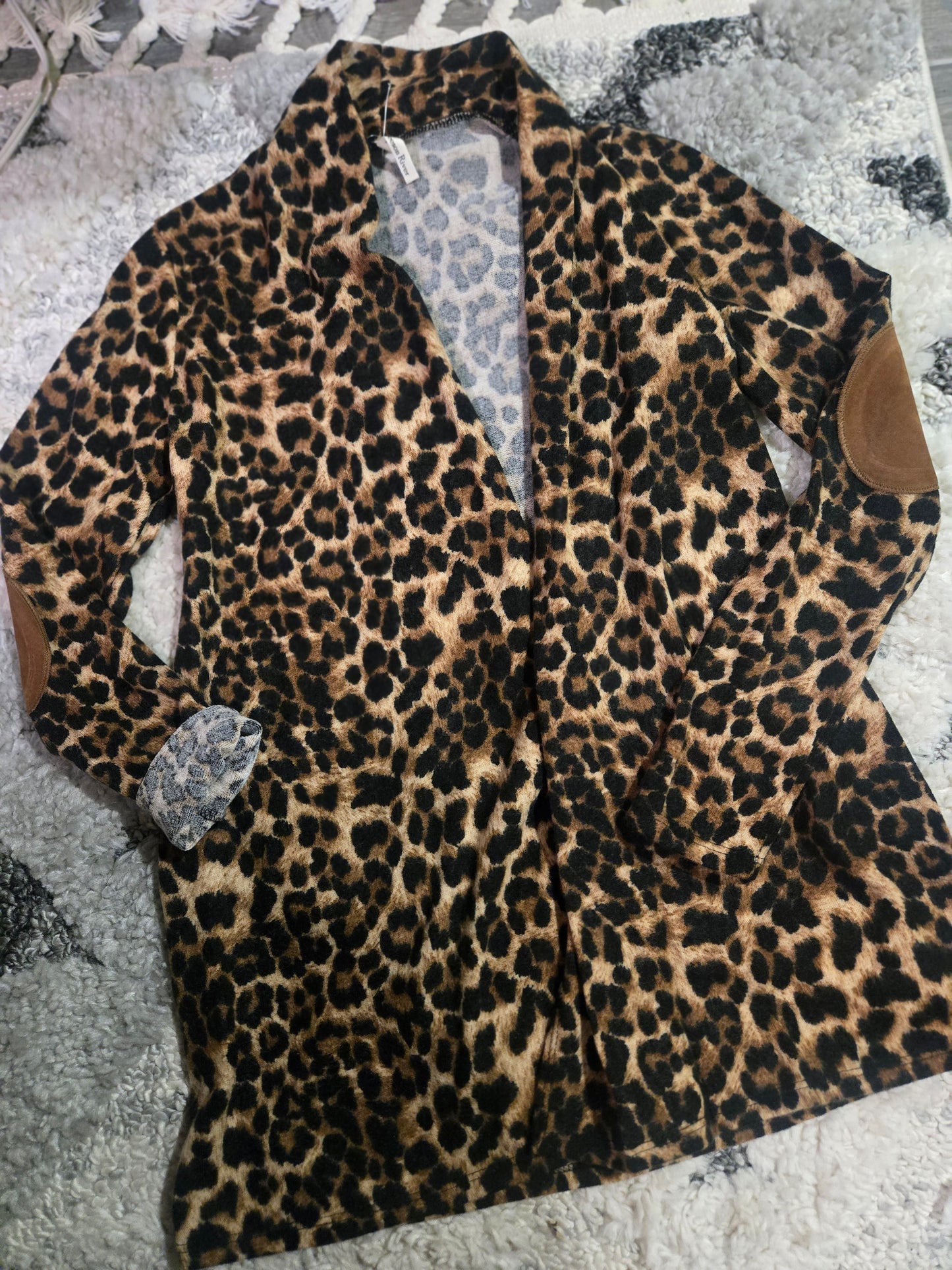 CH123 Cheetah Cardigan