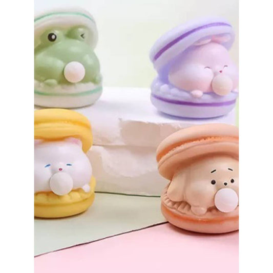 Toy001 - Macaroon Squeeze Animals Spit Bubble Toy