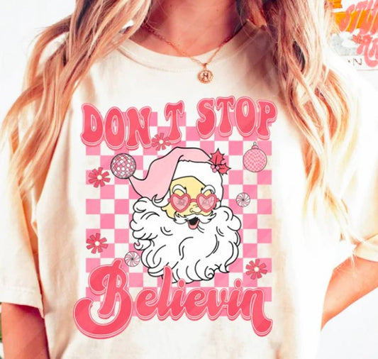TOP134 - Don't Stop Believin' Santa T-shirt